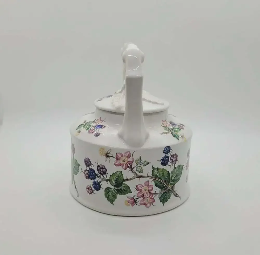 Vintage Arthur Wood Teapot with Blackberry Bushes Design‎ Made In England